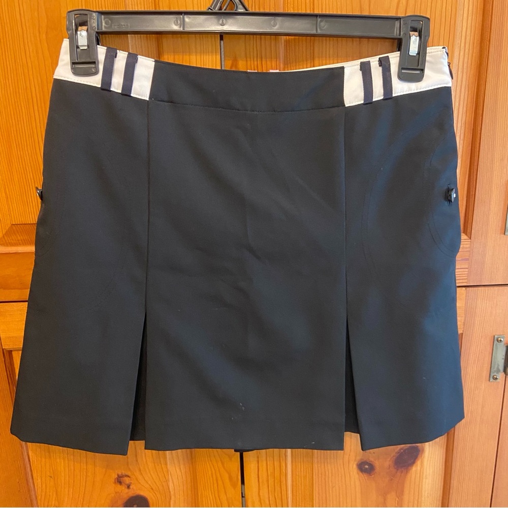 Izod Black and White Women's cool FX Skort Under Shorts Size 2